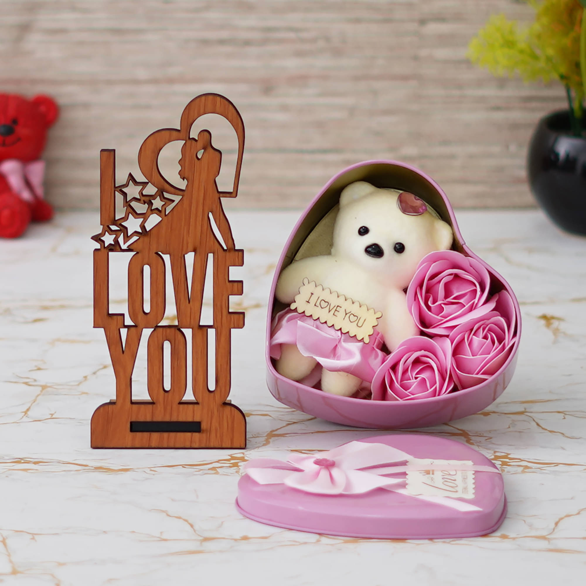    			eCraftIndia Brown Wood Valentine Hamper