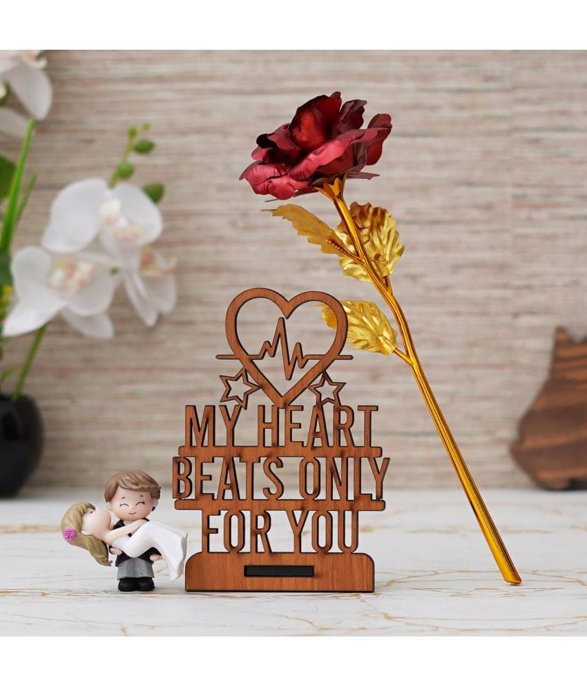     			eCraftIndia Red Plastic Valentine Hamper