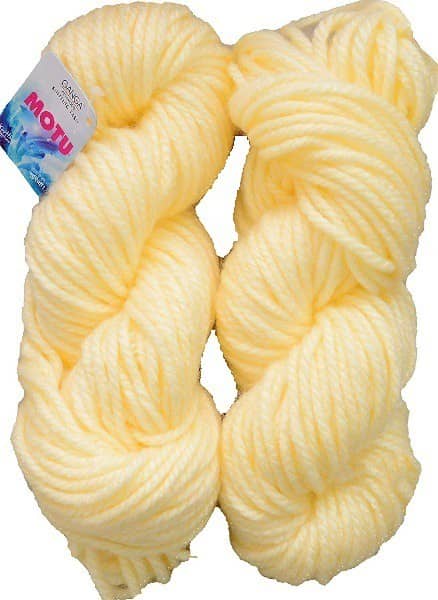 Motu Thick Chunky Hand Knitting Yarn (Cream) (Hanks-200 grams)