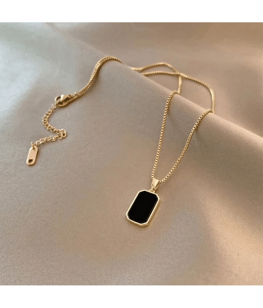 PUJVI Golden Pendant ( Pack of 1 )