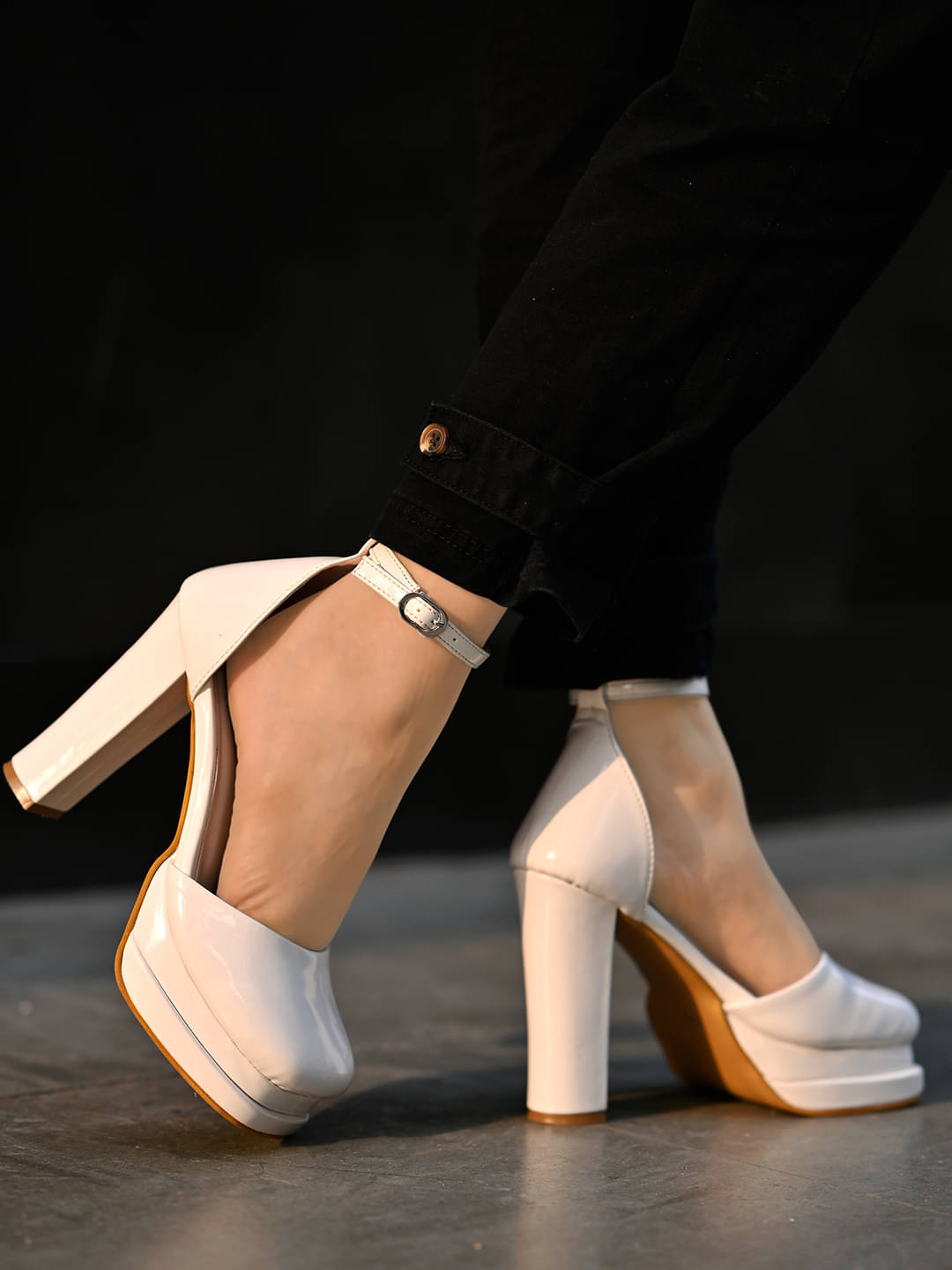     			Shoetopia Cream Women's Sandal Heels