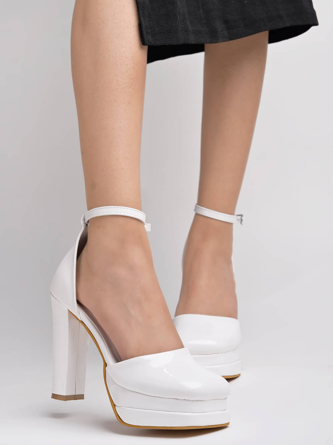     			Shoetopia White Women's Sandal Heels