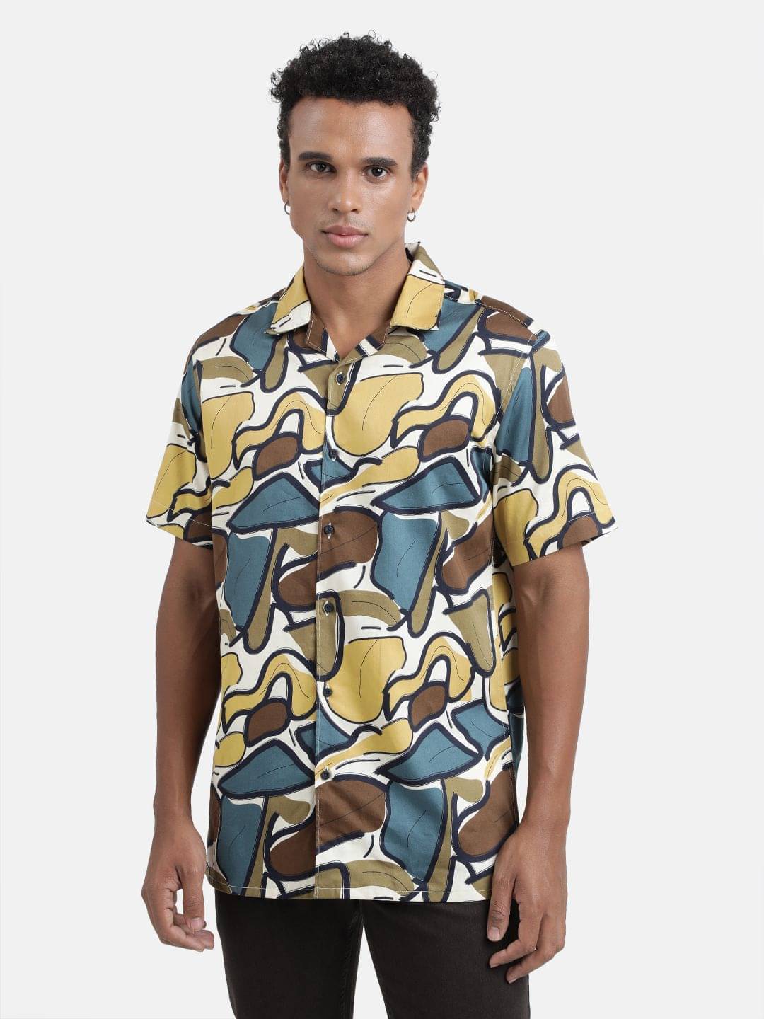 Bene Kleed Abstract Printed Cuban Collar Pure Cotton Casual Shirt Bene Kleed Abstract Printed Cuban Collar Pure Cotton Casual Shirt