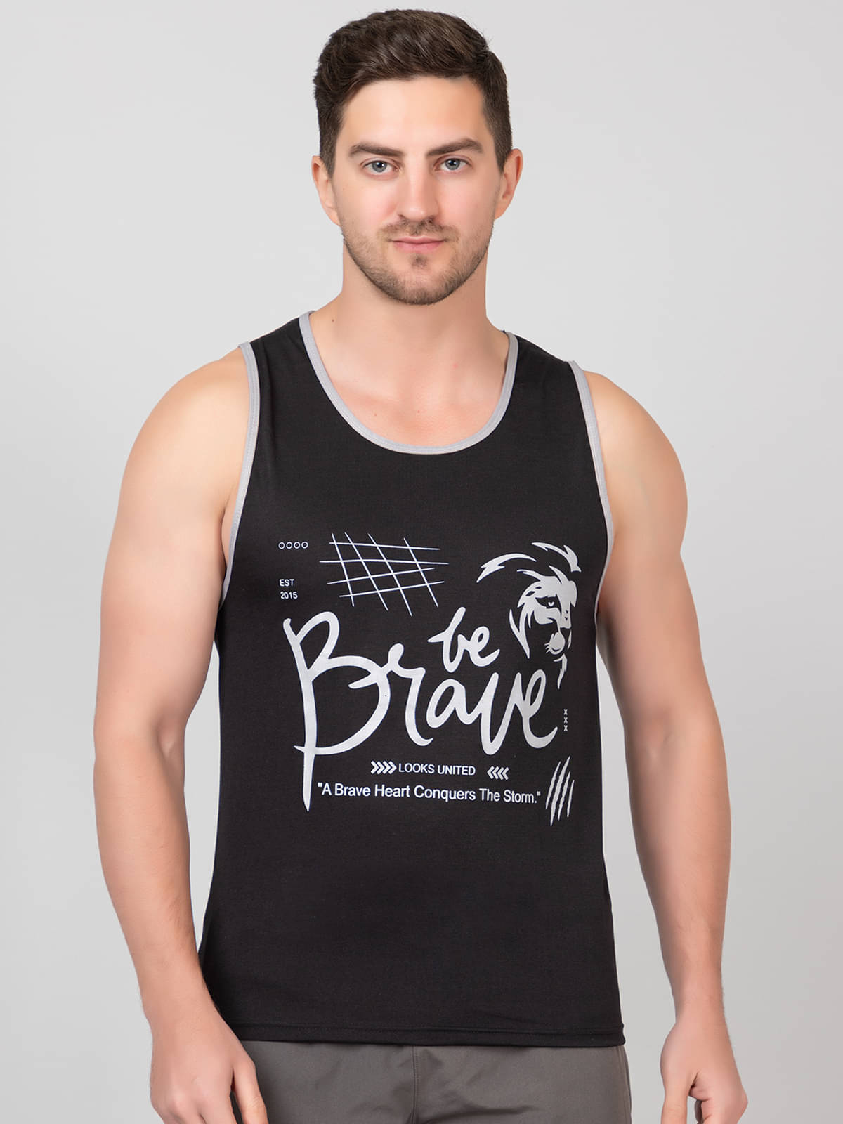     			Looks United Pack of 1 Cotton Gym Vest For Men ( Black )