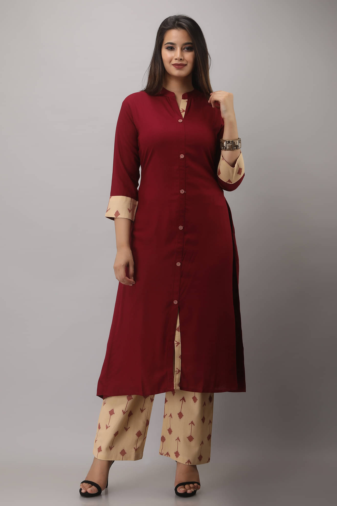     			MAUKA Rayon Solid Straight Women's Kurti - Maroon ( Pack of 1 )