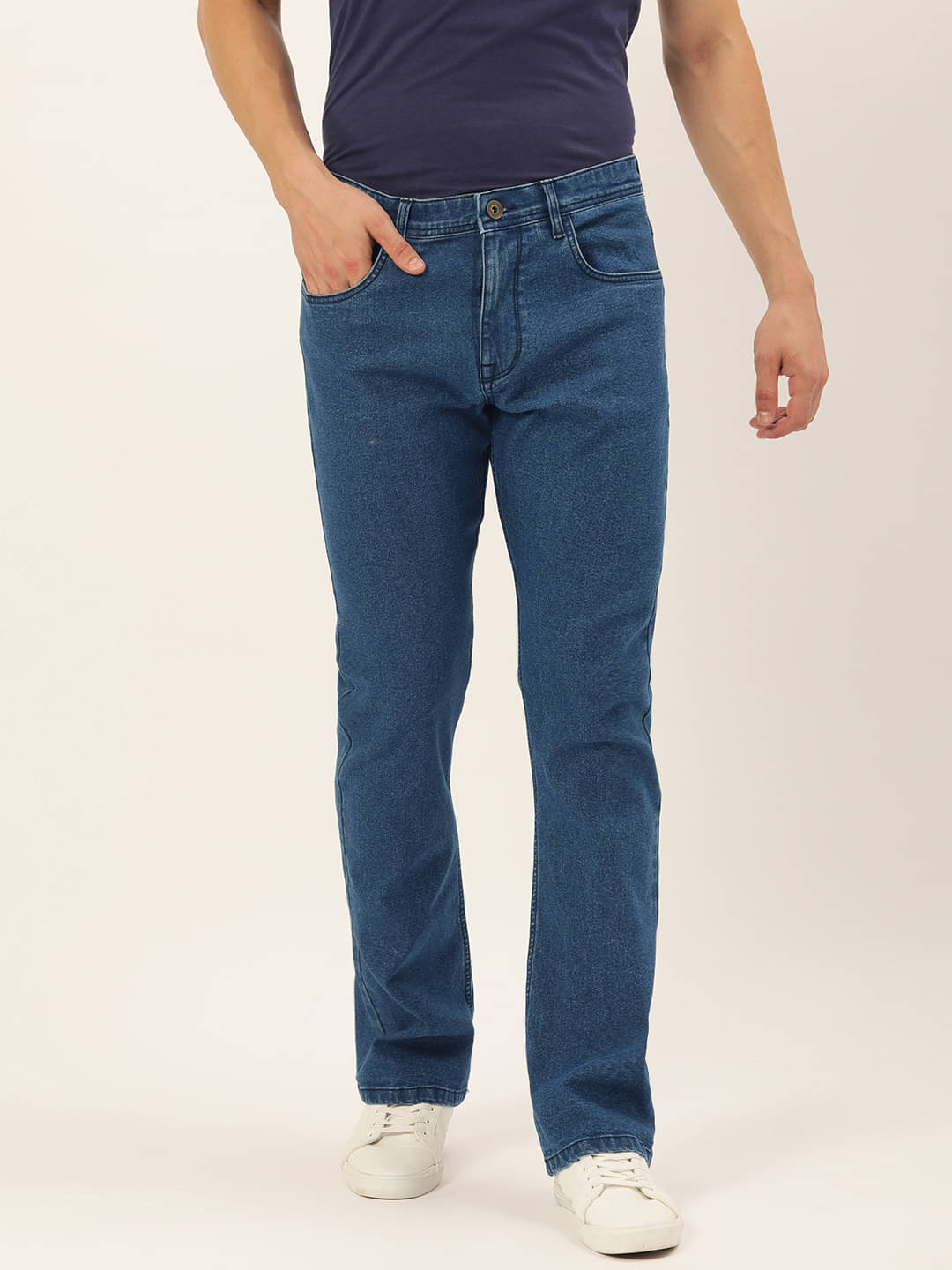     			IVOC Men Blue Bootcut Fit Light Fade Stretchable Jeans