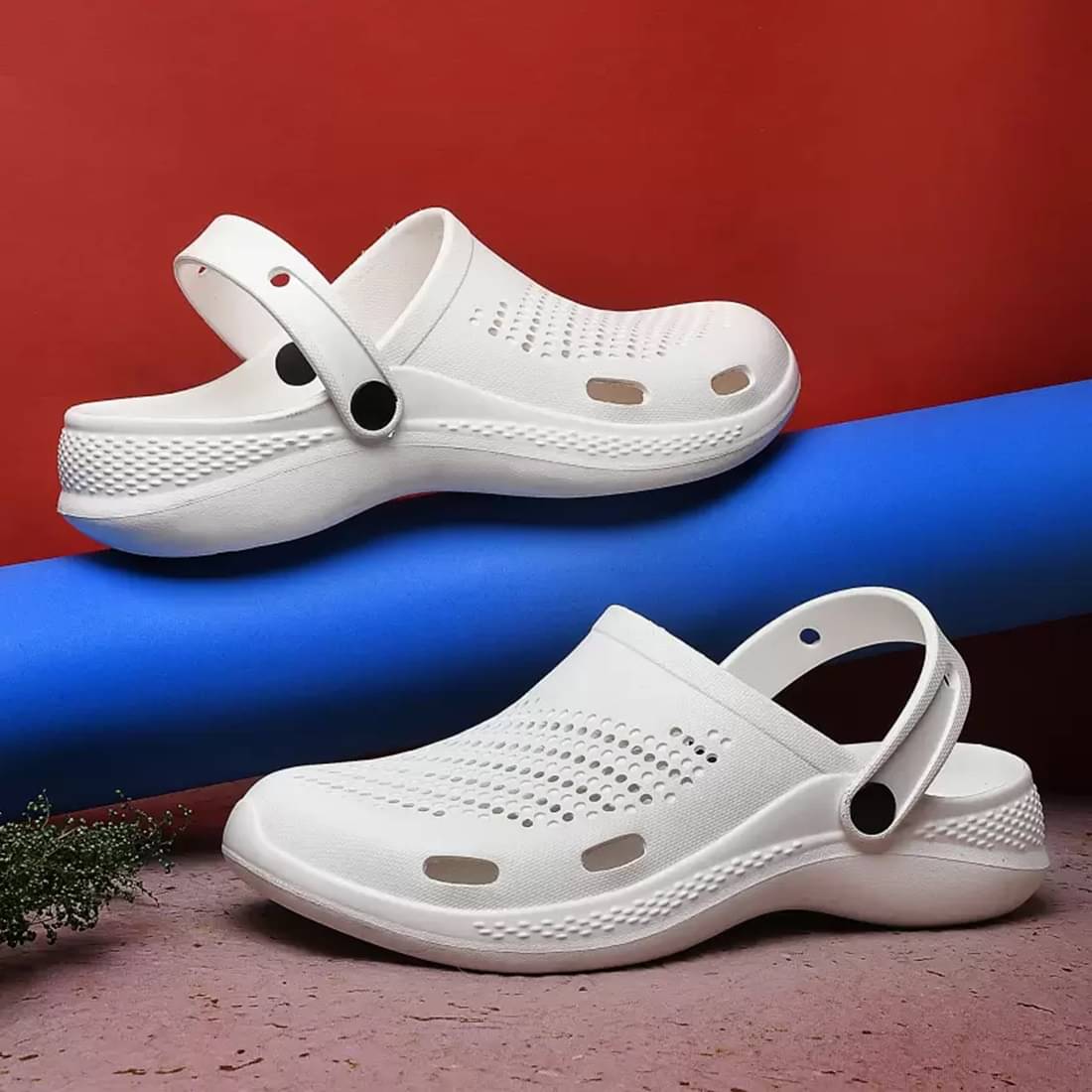     			Secritas - White Men's Clogs