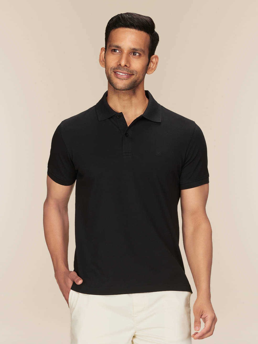 XYXX Pack of 1 Cotton Regular Fit Solid Half Sleeves Men's Polo T Shirt ( Black )     			XYXX Pack of 1 Cotton Regular Fit Solid Half Sleeves Men's Polo T Shirt ( Black )