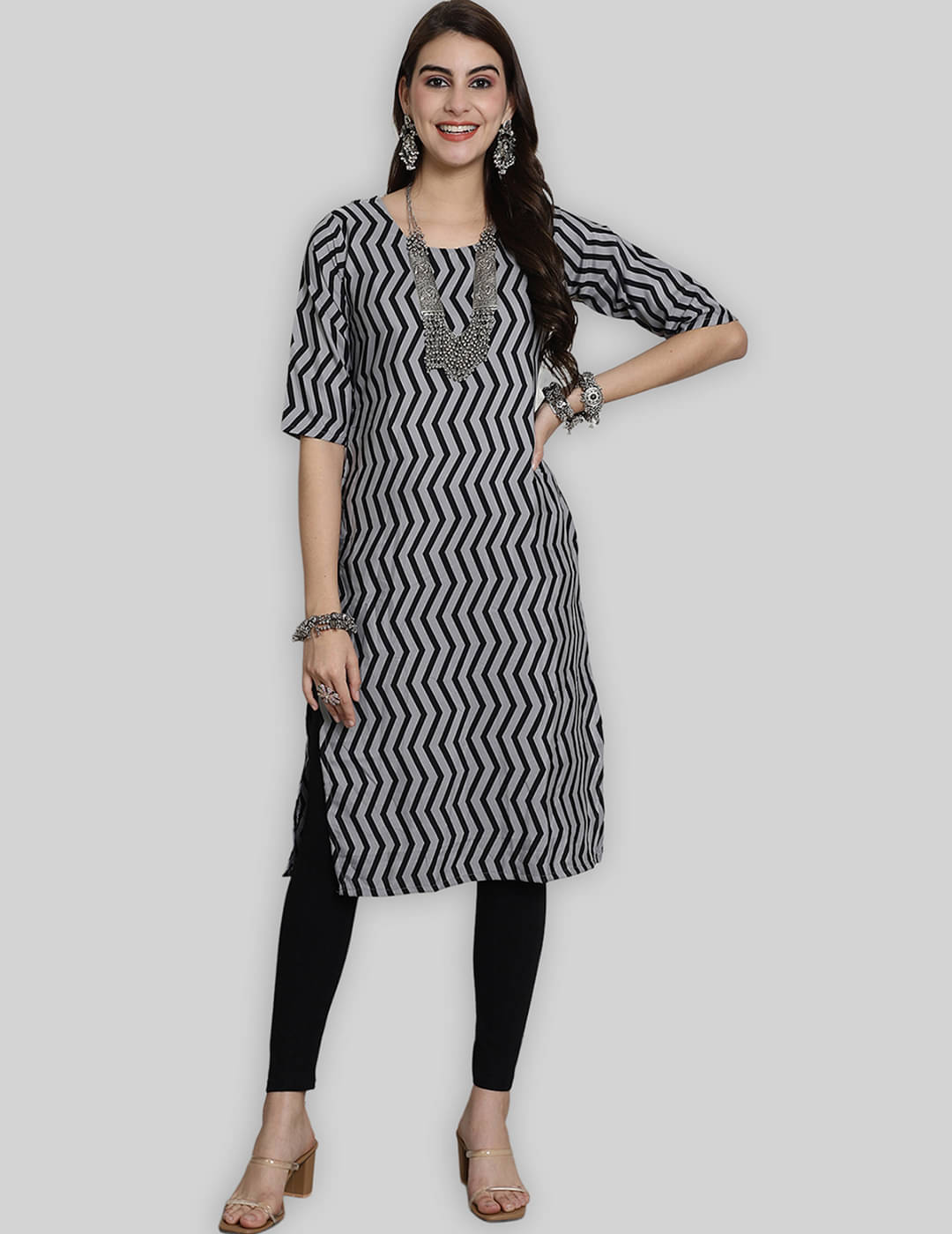 7Threads Crepe Printed Straight Women's Kurti - Black ( Pack of 1 ) 7Threads Crepe Printed Straight Women's Kurti - Black ( Pack of 1 )