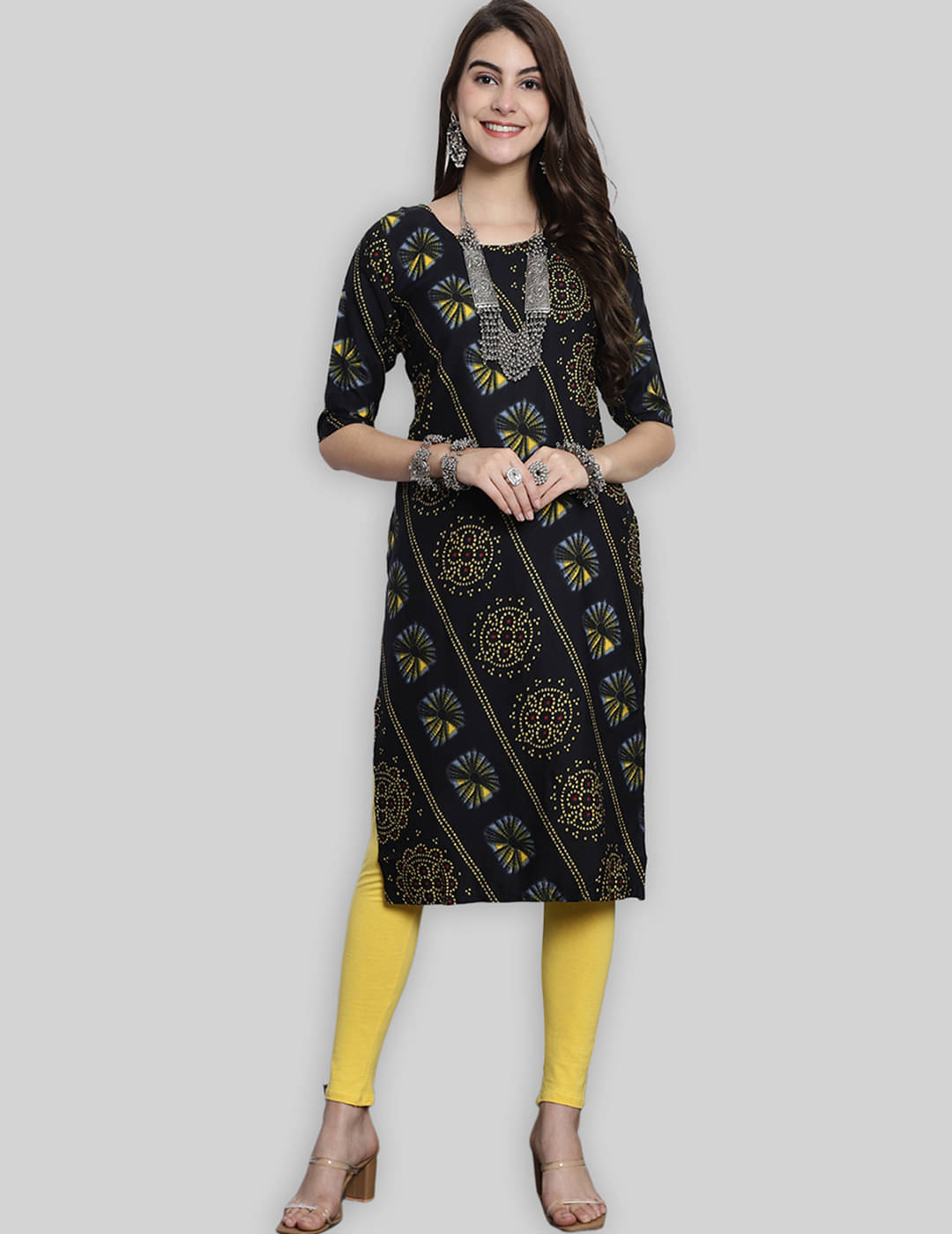     			7Threads Crepe Printed Straight Women's Kurti - Black ( Pack of 1 )