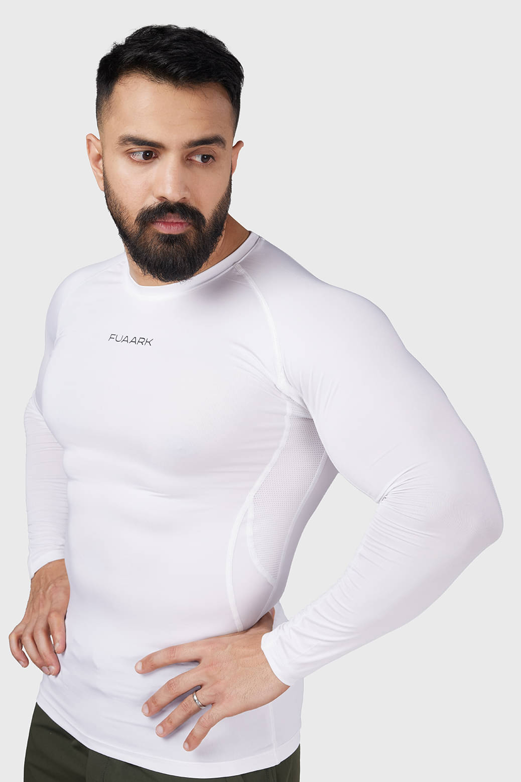 Fuaark White Polyester Slim Fit Men's Sports T-Shirt ( Pack of 1 ) Fuaark White Polyester Slim Fit Men's Sports T-Shirt ( Pack of 1 )