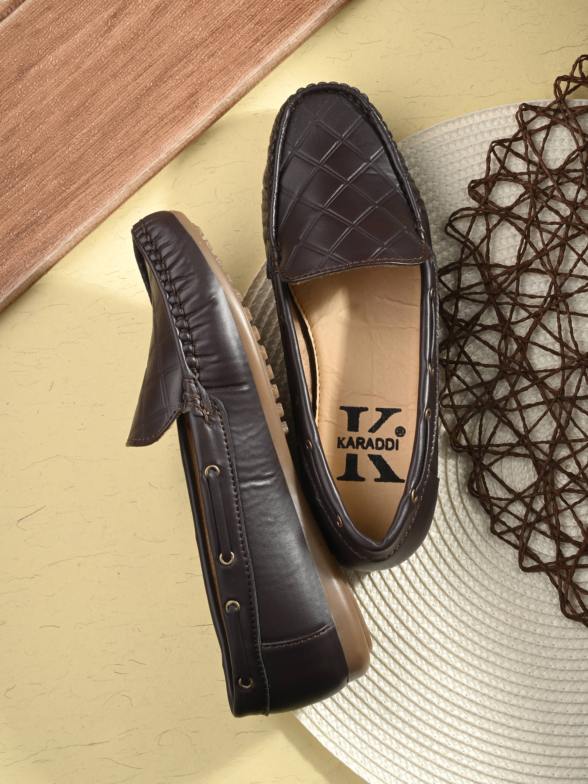     			KARADDI Brown Women's Loafers