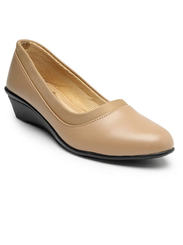     			NATSHUZ Tan Women's Casual Ballerinas
