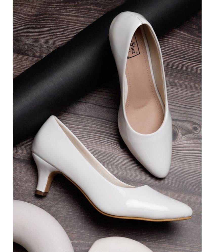     			NATSHUZ White Women's Casual Ballerinas