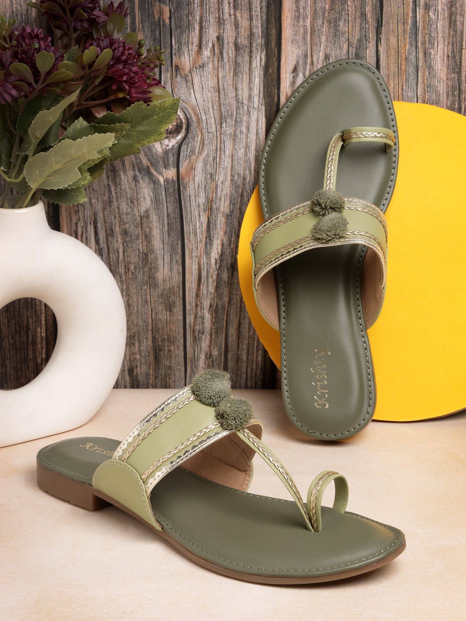     			Natschuz Green Women's Flats