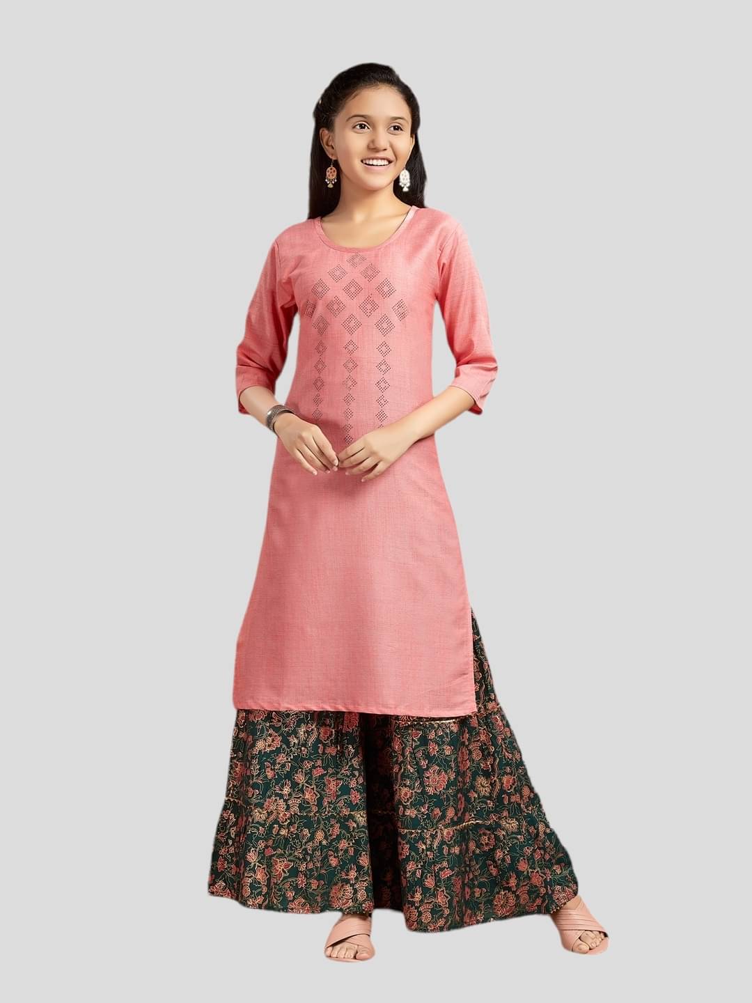     			Aarika Girls Cotton Kurta and Sharara Set ( Pack of 1 , Peach )
