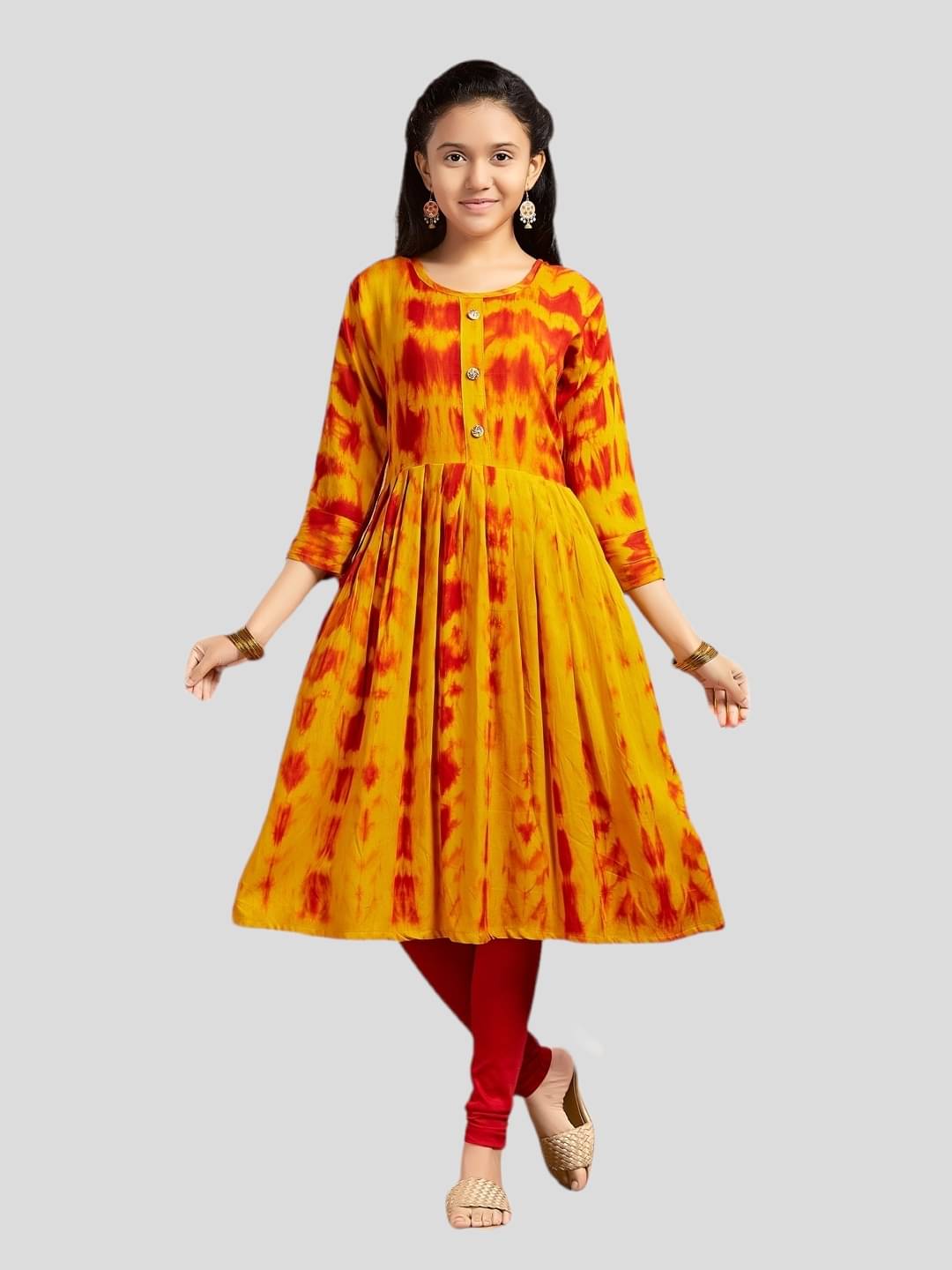     			Aarika Girls Rayon Anarkali Suit Set ( Pack of 1 , Yellow )