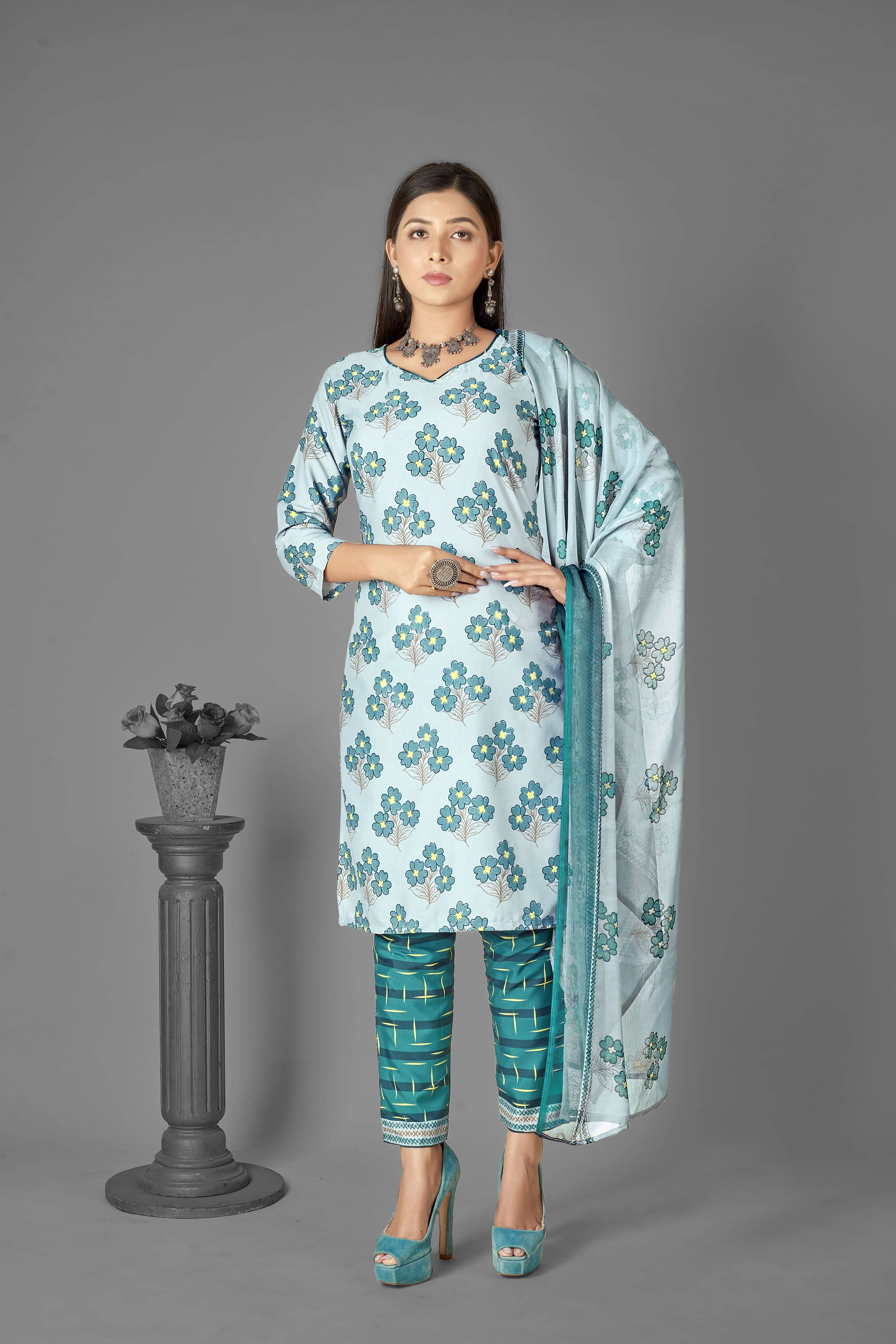     			Kashvi Unstitched Crepe Printed Dress Material - Blue ( Pack of 1 )