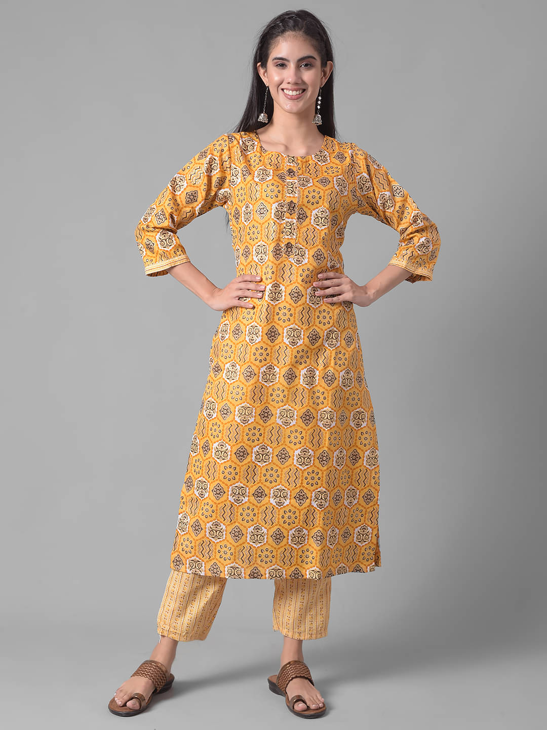     			Dollar Missy Cotton Blend Printed Straight Women's Kurti - Yellow ( Pack of 1 )