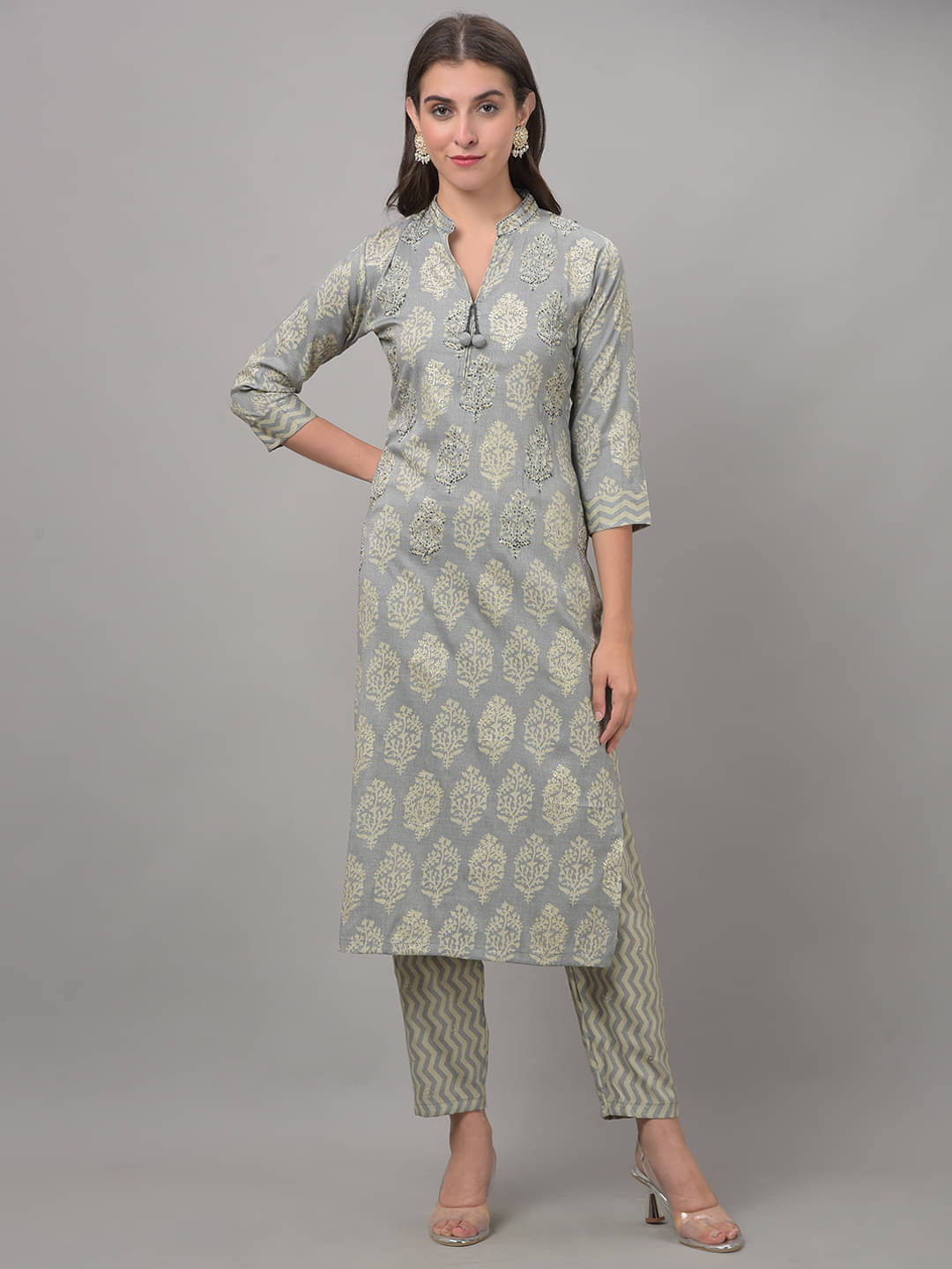 Dollar Missy Cotton Blend Self Design Straight Women's Kurti - Grey ( Pack of 1 ) Dollar Missy Cotton Blend Self Design Straight Women's Kurti - Grey ( Pack of 1 )