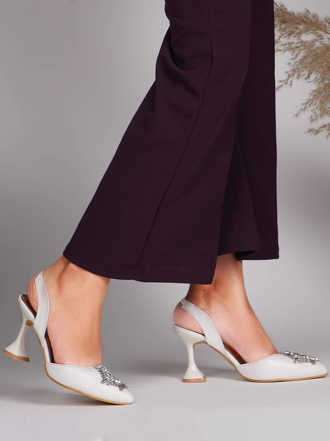     			JM Looks White Women's Sandal Heels