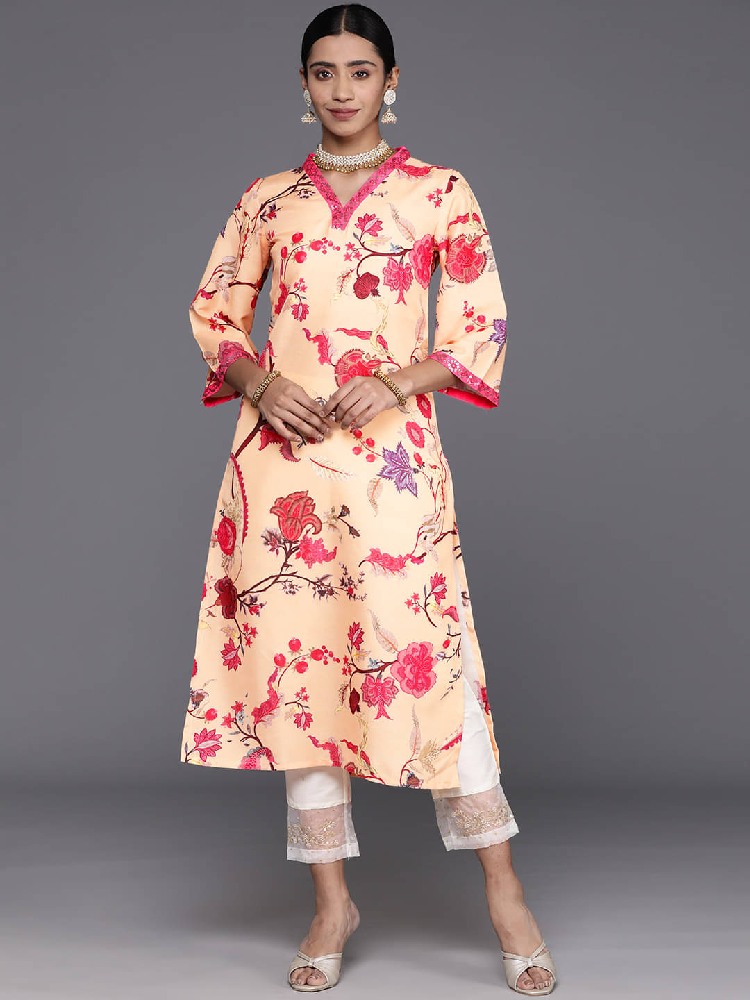     			Varanga Viscose Printed Straight Women's Kurti - Mustard ( Pack of 1 )