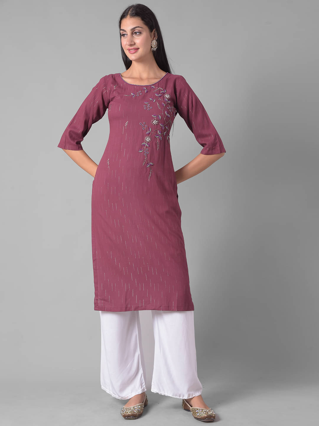     			Dollar Missy Cotton Blend Embroidered Straight Women's Kurti - Purple ( Pack of 1 )
