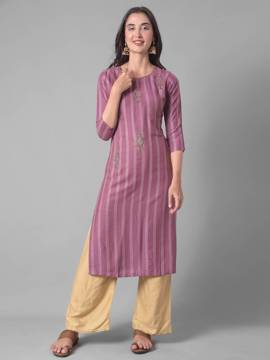 Dollar Missy Cotton Blend Striped Straight Women's Kurti - Purple ( Pack of 1 ) Dollar Missy Cotton Blend Striped Straight Women's Kurti - Purple ( Pack of 1 )