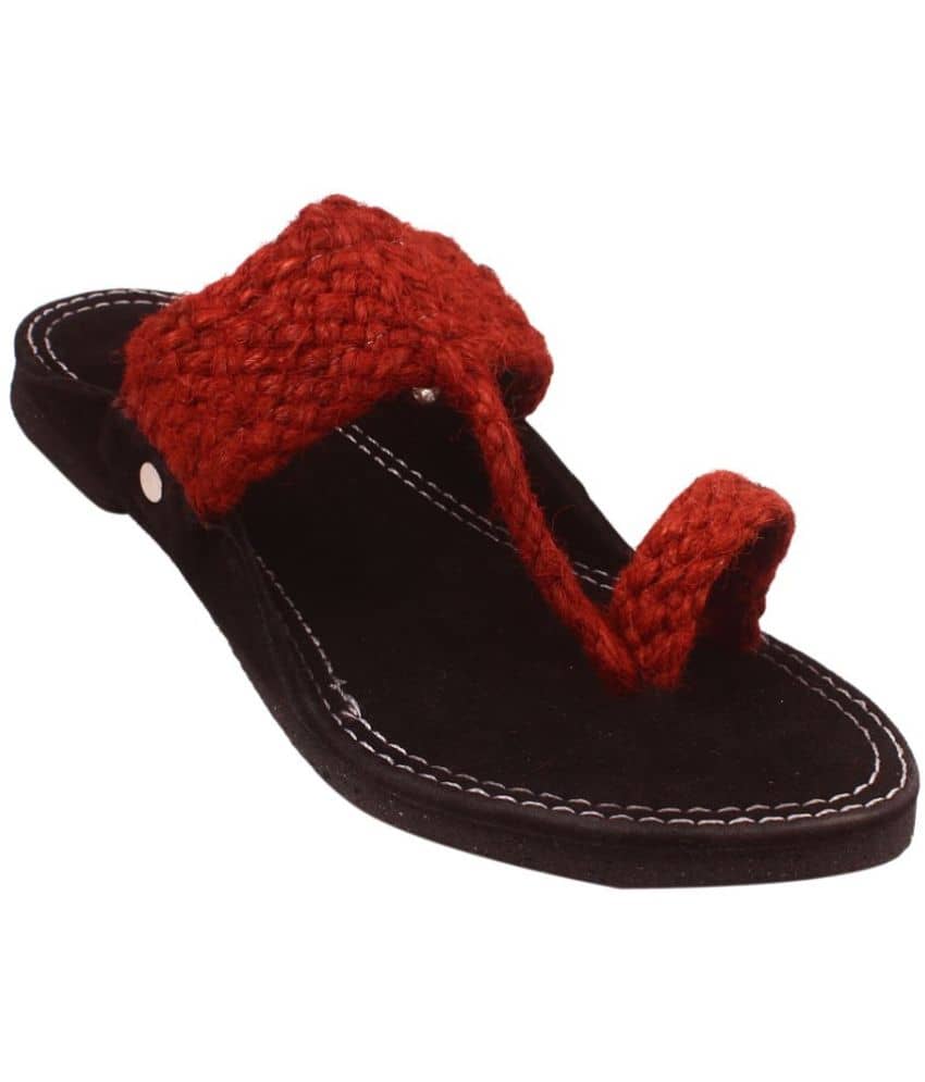 Apratim Brown Men's Kolhapuris - Ethnic Shoes | Buy online on ZillyBuy