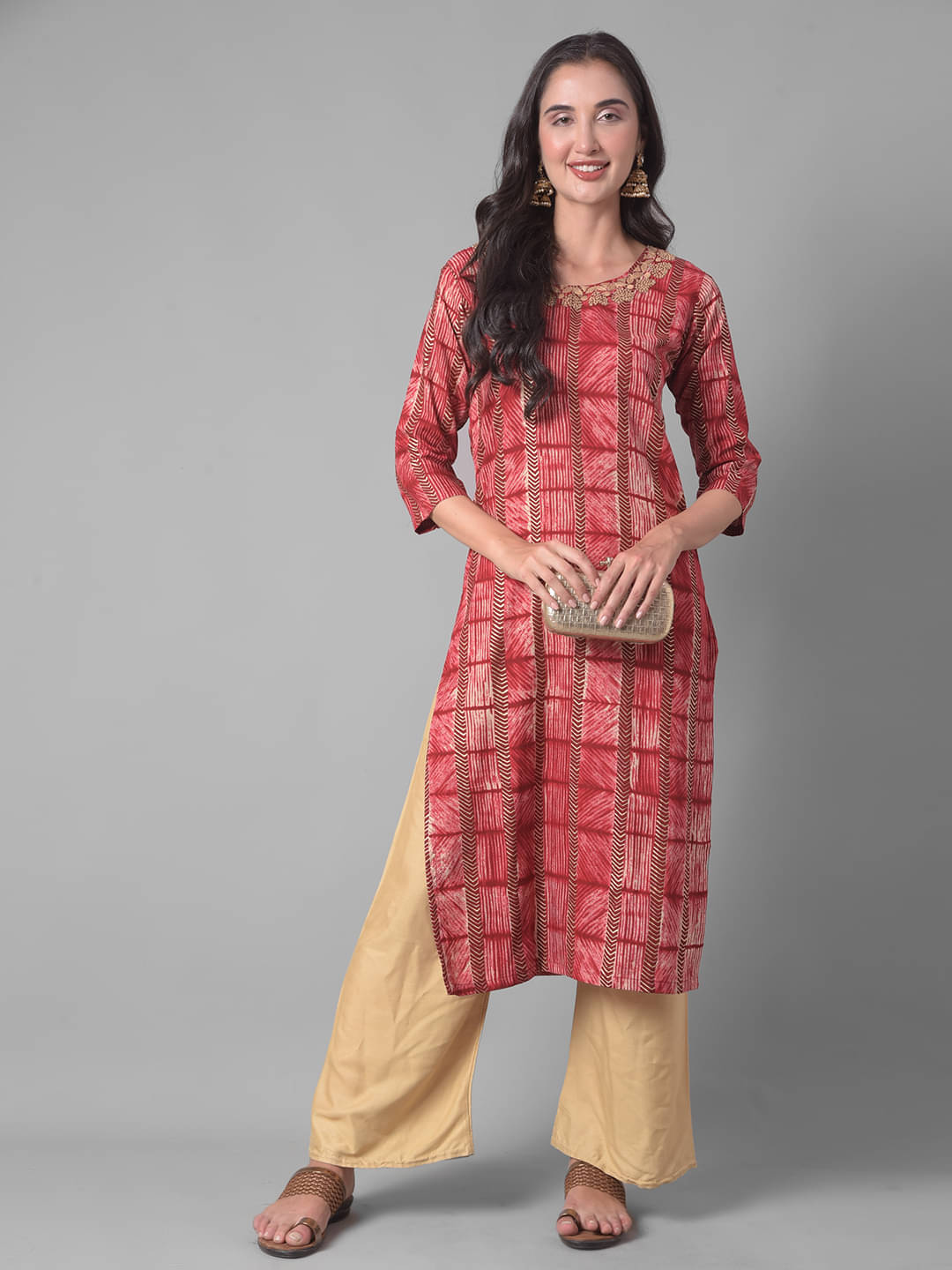     			Dollar Missy Cotton Blend Embroidered Straight Women's Kurti - Pink ( Pack of 1 )