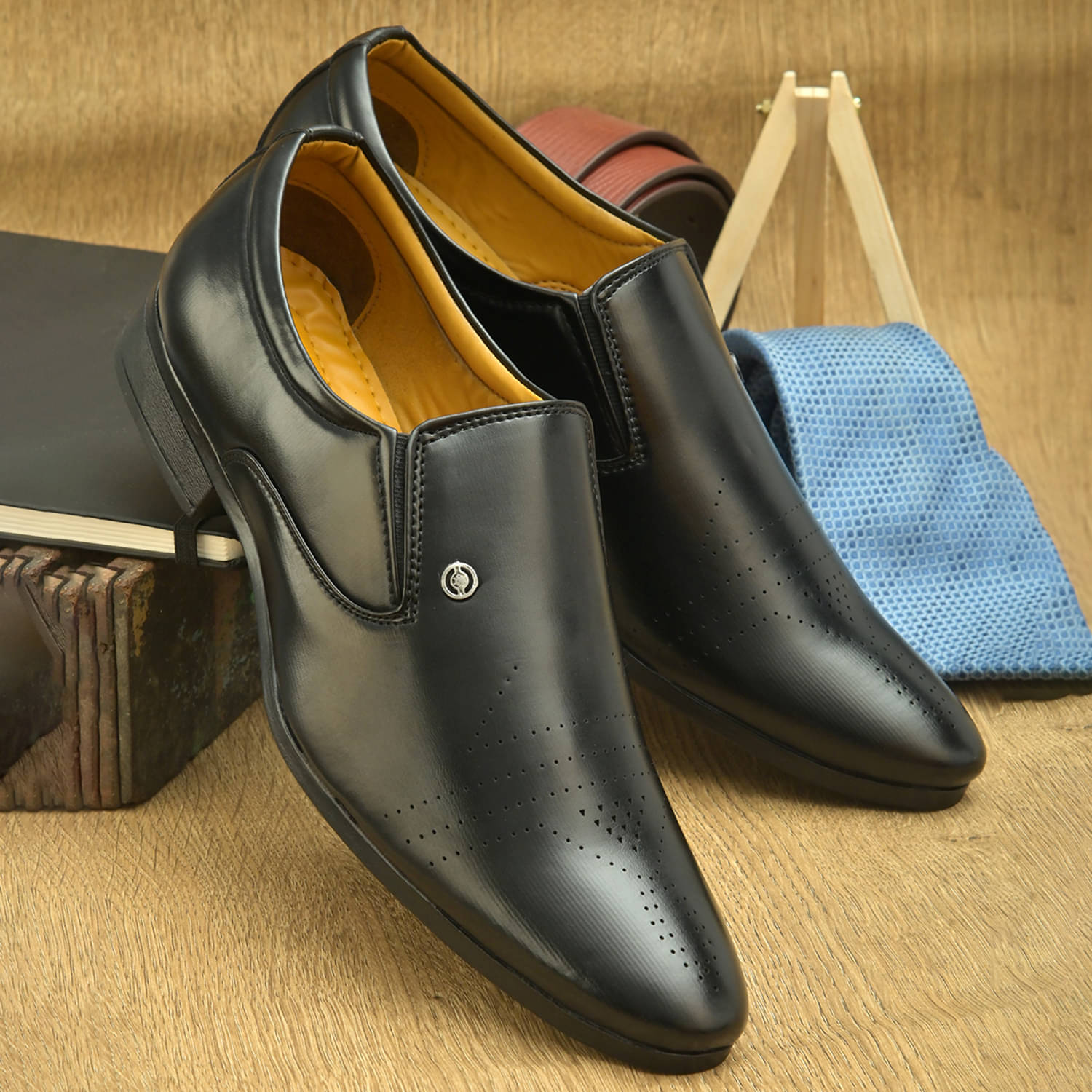     			John Karsun Black Men's Slip On Formal Shoes