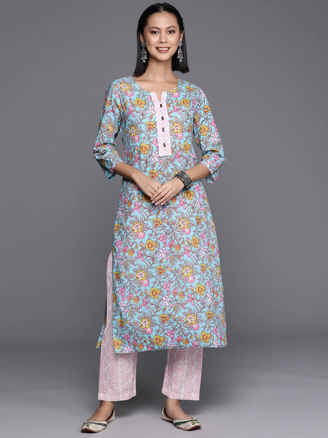     			Varanga Cotton Printed Kurti With Pants Women's Stitched Salwar Suit - Blue ( Pack of 1 )