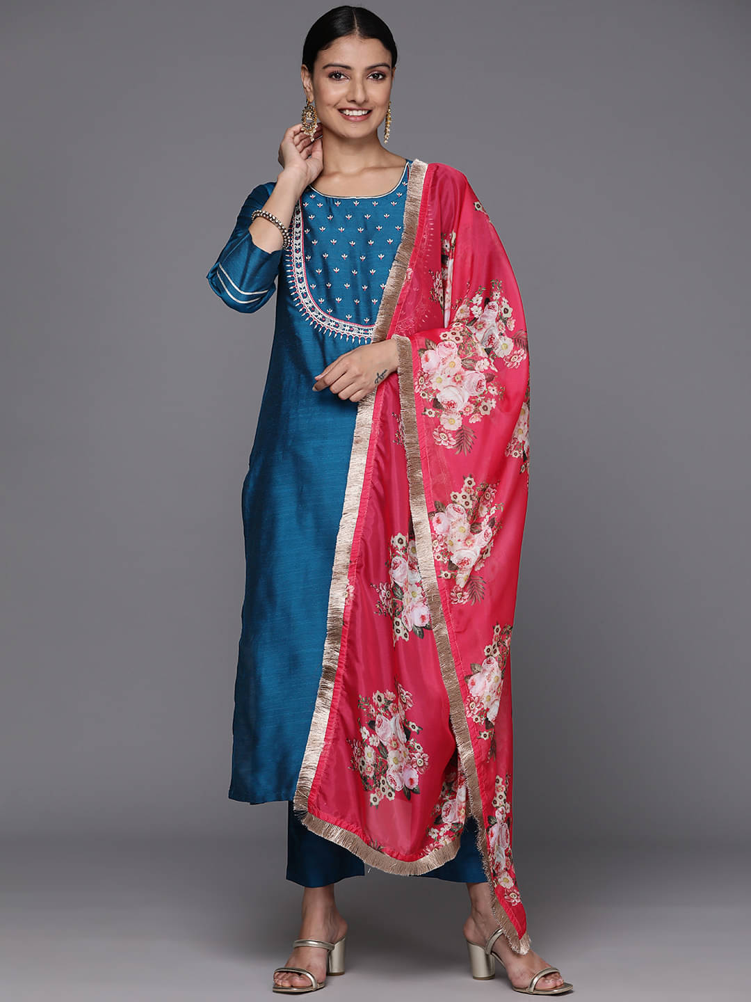 Varanga Silk Blend Embroidered Kurti With Pants Women's Stitched Salwar Suit - Navy Blue ( Pack of 1 ) Varanga Silk Blend Embroidered Kurti With Pants Women's Stitched Salwar Suit - Navy Blue ( Pack of 1 )