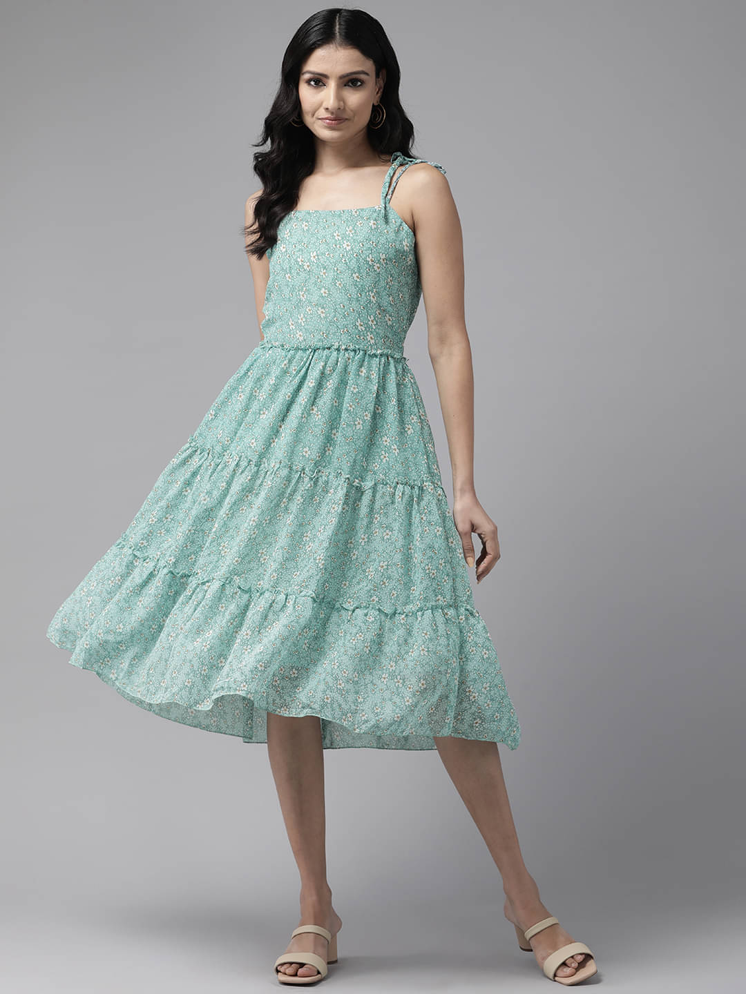 Aarika Women Georgette Printed Fit & Flare Dress ( Green ) Aarika Women Georgette Printed Fit & Flare Dress ( Green )