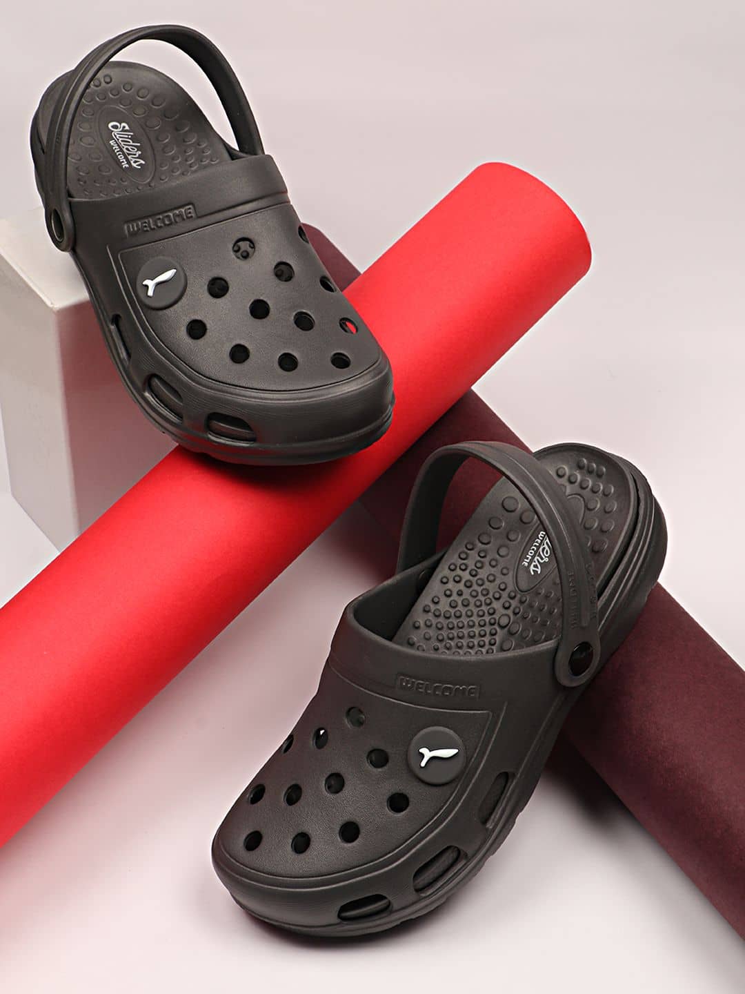 Welcome - Grey Men's Clogs