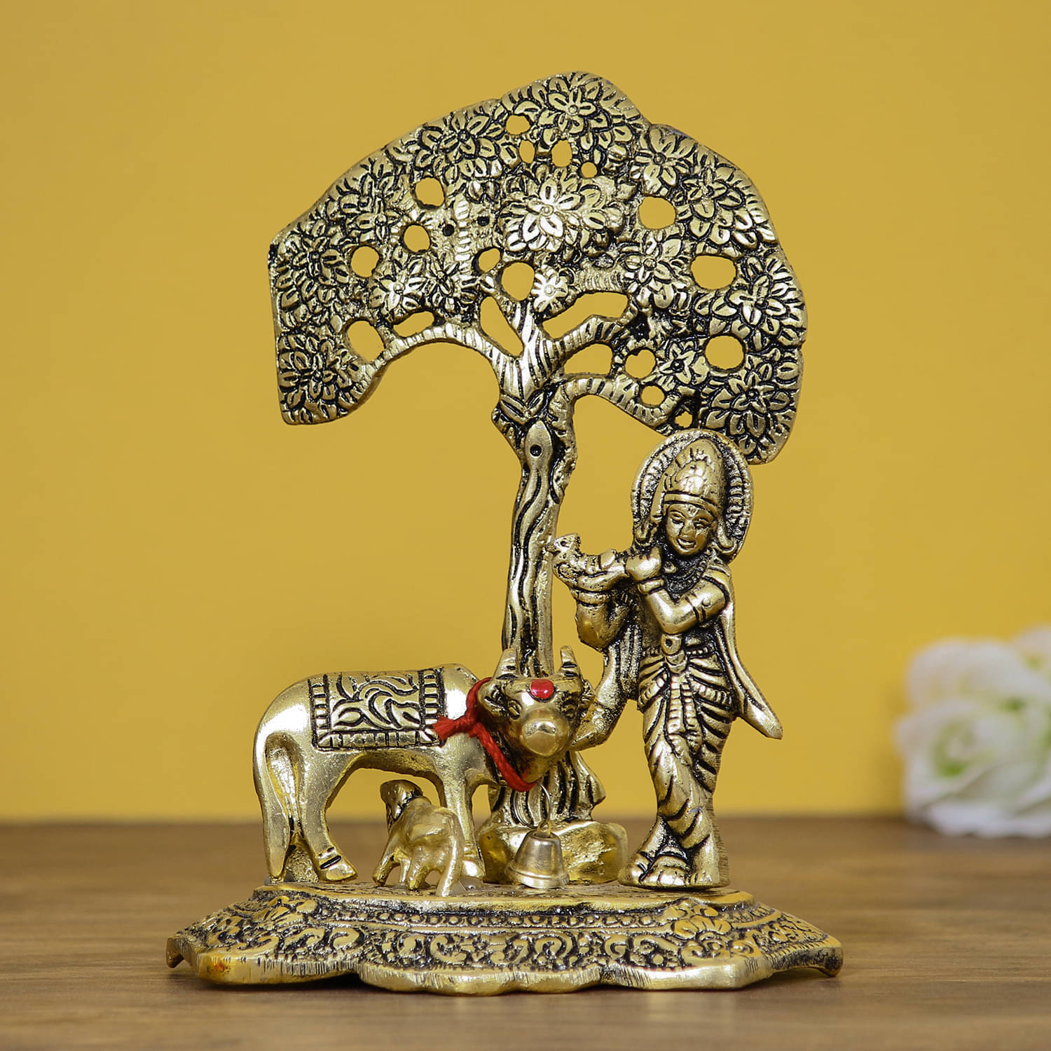 eCraftIndia Gold & Brown Lord Krishna Playing Flute Under Tree With Cow & Calf Showpiece eCraftIndia Gold & Brown Lord Krishna Playing Flute Under Tree With Cow & Calf Showpiece
