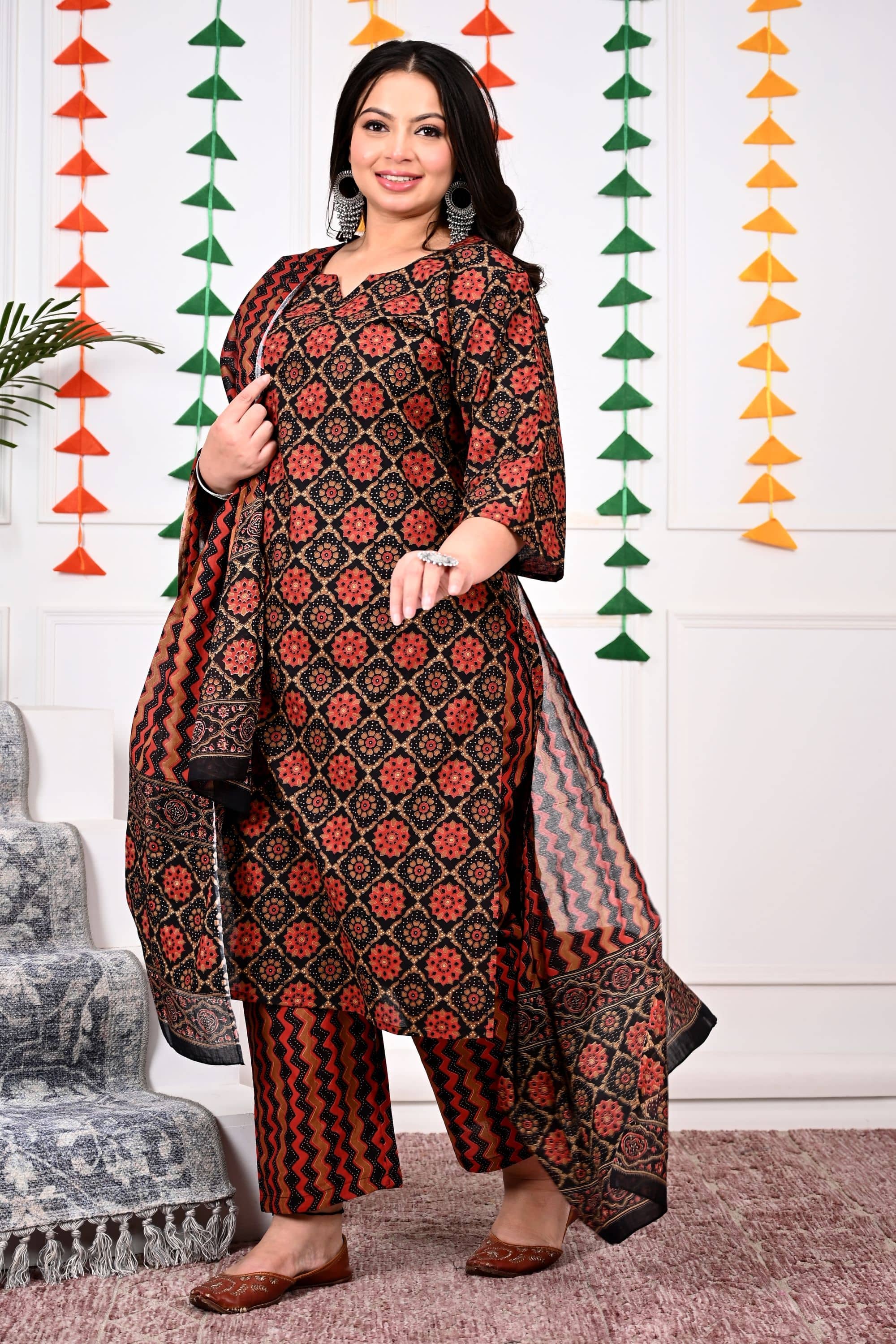 Swasti Cotton Printed Straight Women's Kurti - Black ( Pack of 1 ) - Kurtis, Tunics | Buy online on ZillyBuy
