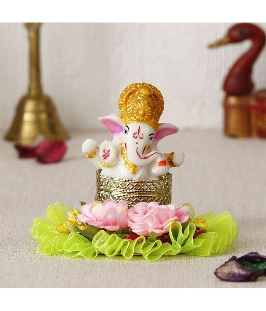 eCraftIndia White & Golden-Toned Lord Ganesha Idol Showpiece eCraftIndia White & Golden-Toned Lord Ganesha Idol Showpiece