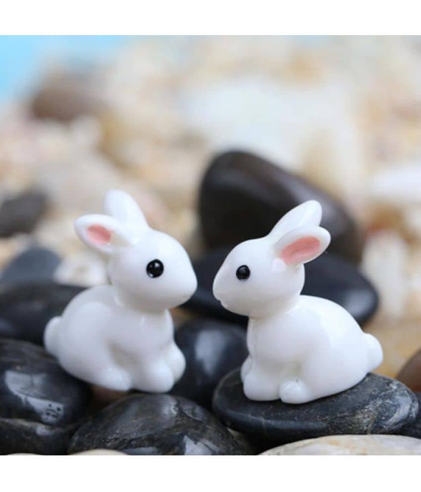 Chocozone 18 Rabbit Miniatures Hanging Decor White W