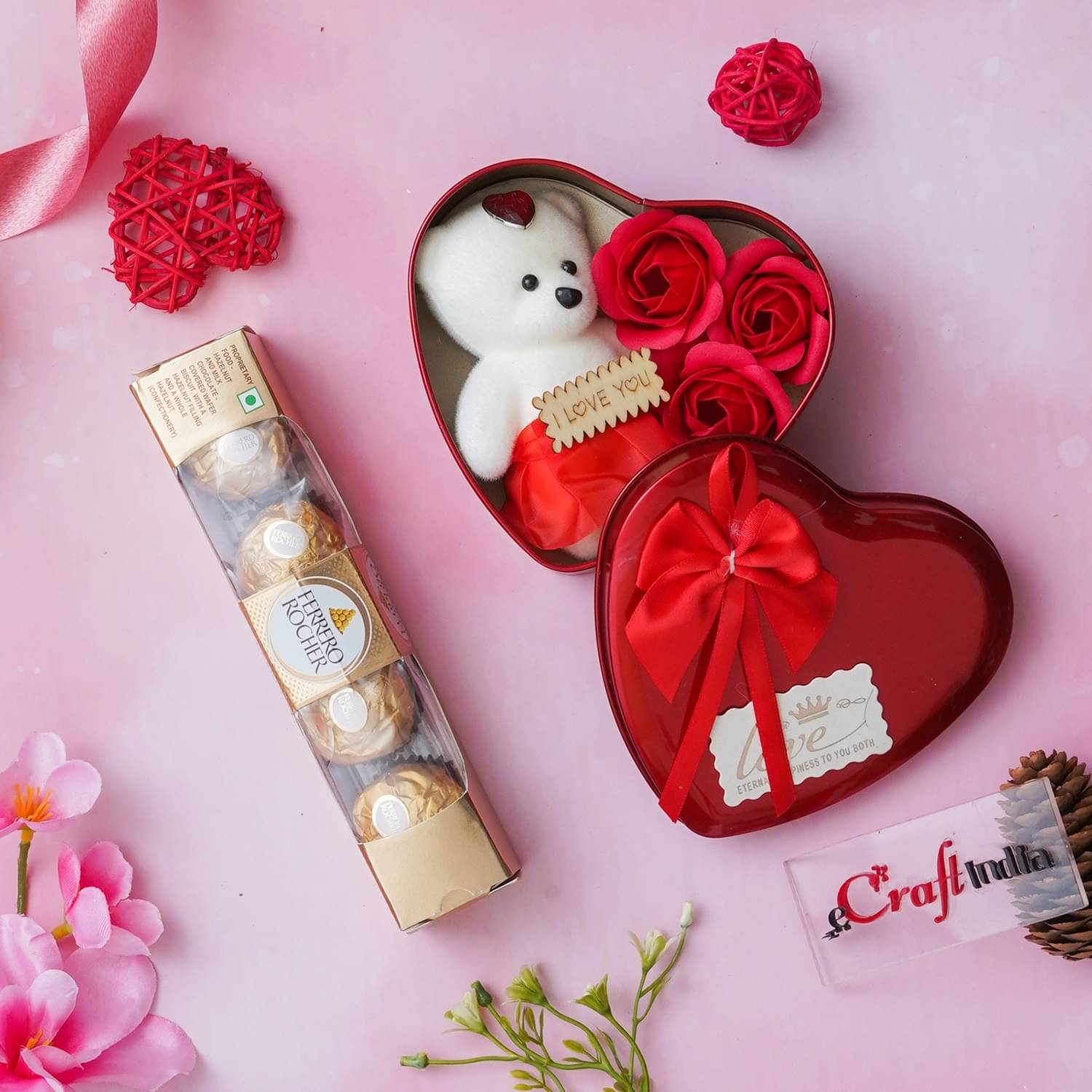     			eCraftIndia Heart Shaped Valentine's Gift Box And Ferrero Rocher Chocolates-400gms