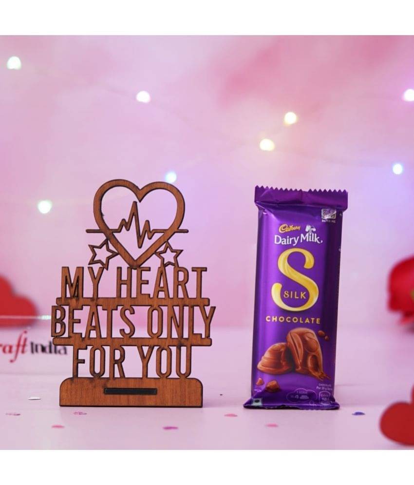 eCraftIndia Cadbury Dairy Milk Silk & A Wooden Showpiece Valentine Assorted Gift Set eCraftIndia Cadbury Dairy Milk Silk & A Wooden Showpiece Valentine Assorted Gift Set