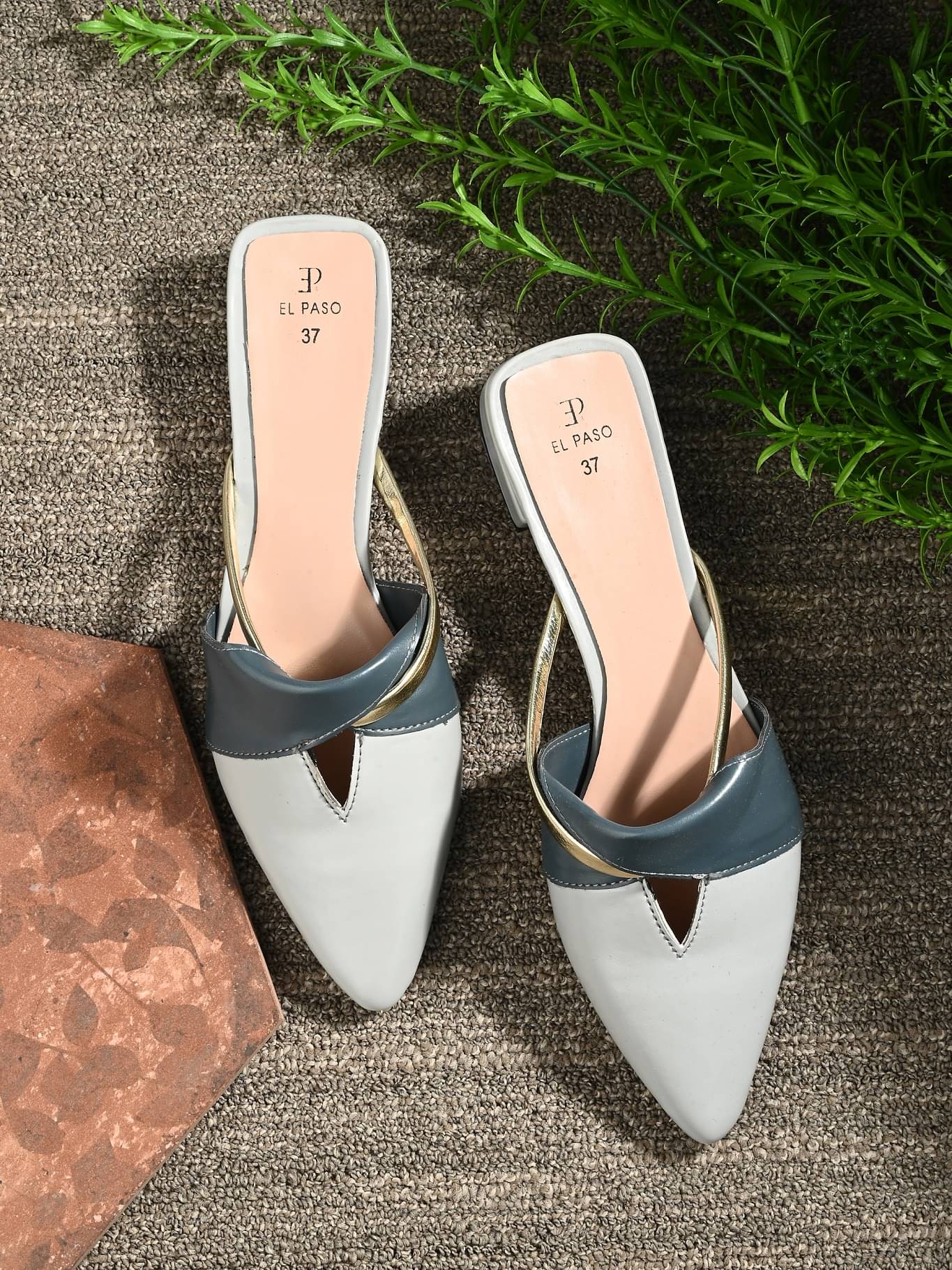     			El Paso Green Women's Flats