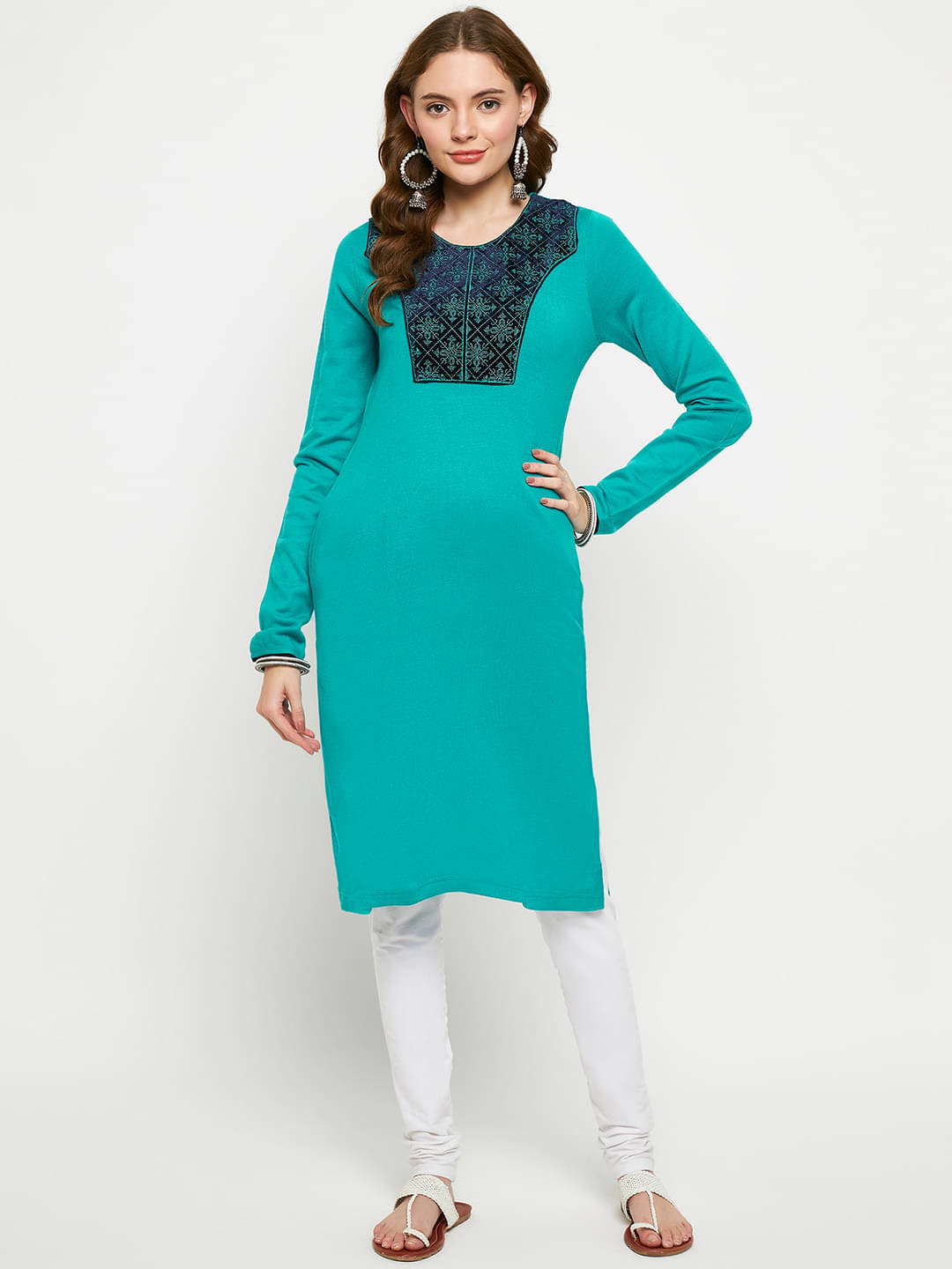     			VIAZAA Woollen Applique Straight Women's Kurti - Turquoise ( Pack of 1 )
