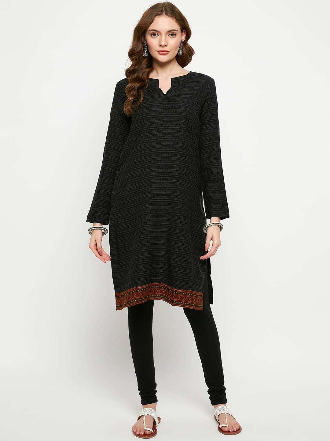     			VIAZAA Woollen Self Design Straight Women's Kurti - Black ( Pack of 1 )