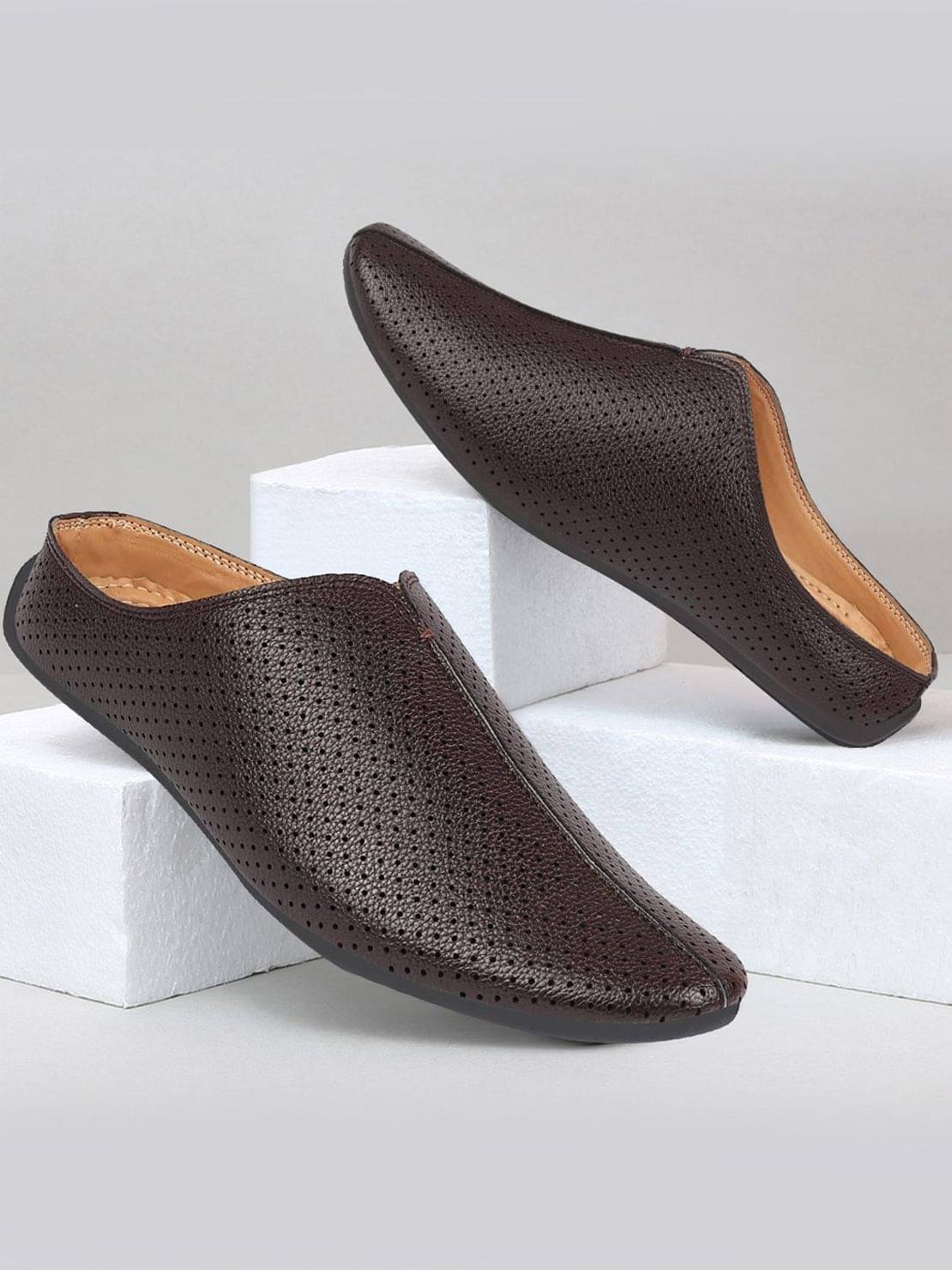     			Fausto Brown Men's Mule