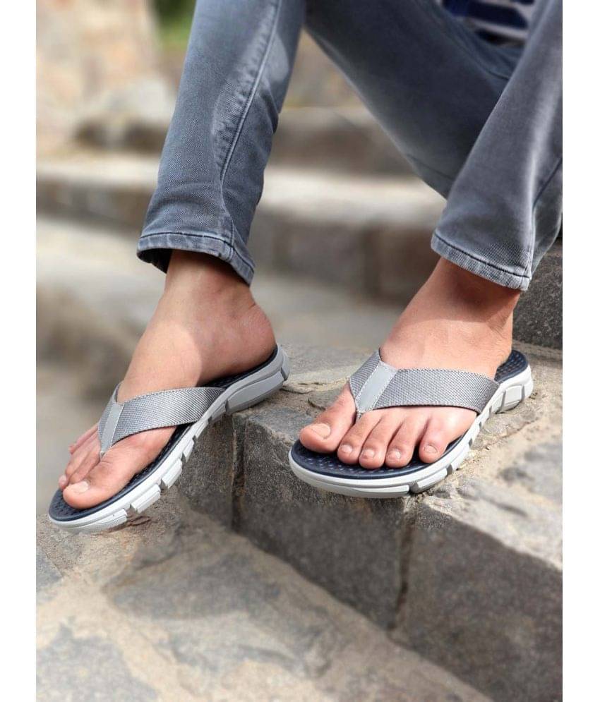     			Fausto Grey Men's Daily Slipper