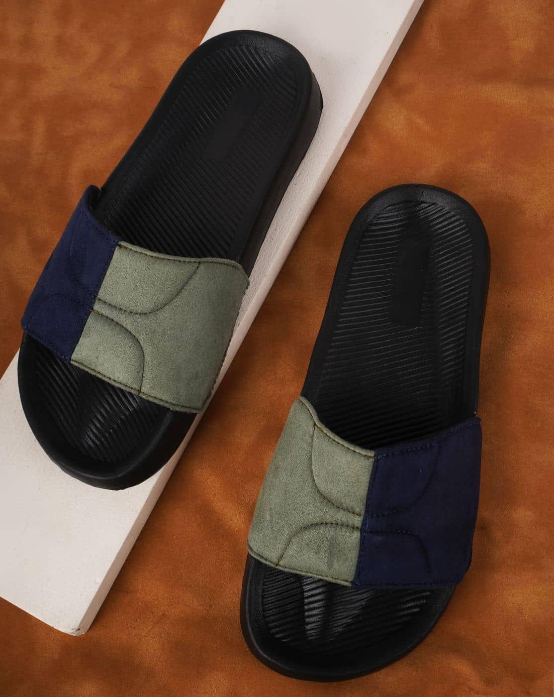 PERY PAO Multicolor Men's Slide Flip Flop