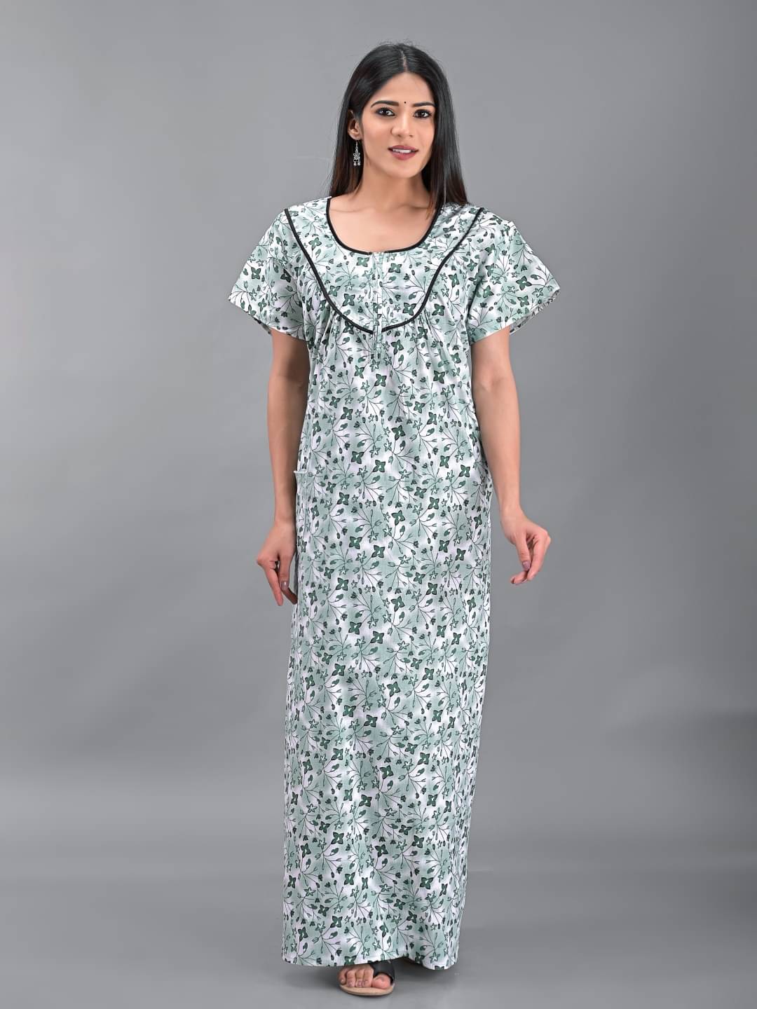     			rajeraj Green Cotton Women's Nightwear Nighty & Night Gowns ( Pack of 1 )