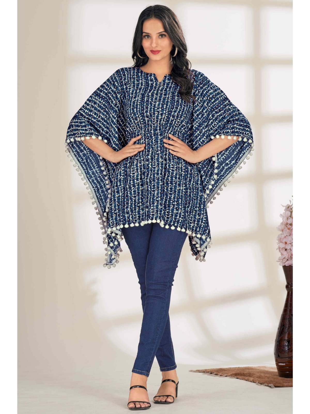     			Glomee Women's Rayon Kaftan ( Blue )