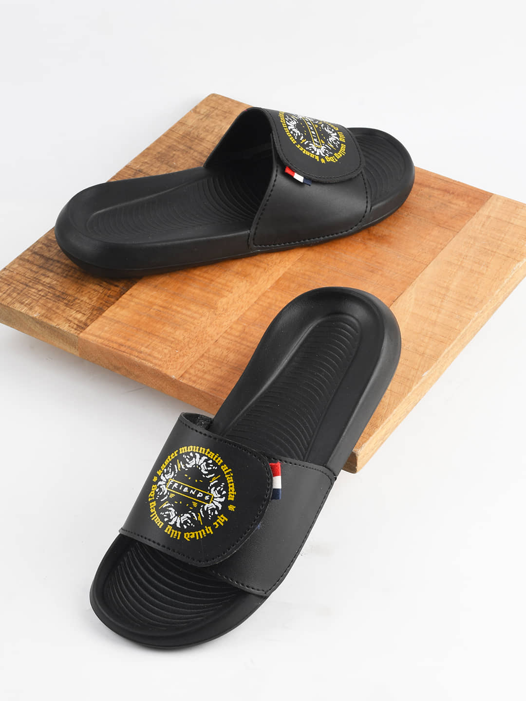 PERY PAO Black Men's Slide Flip Flop